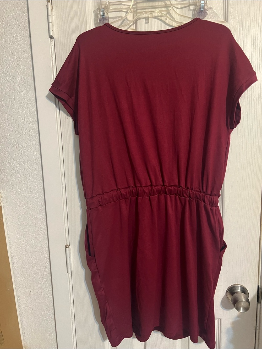 Casual Elastic-Waist Short Sleeve Dress in Burgundy